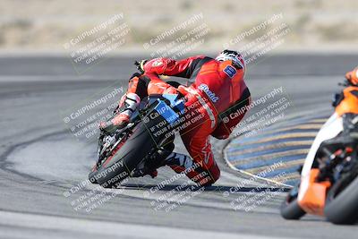 media/Dec-01-2025-Moto Forza (Mon) [[2daa91e15f]]/1-Advanced Group/Session 2 Turn 11 Backside/